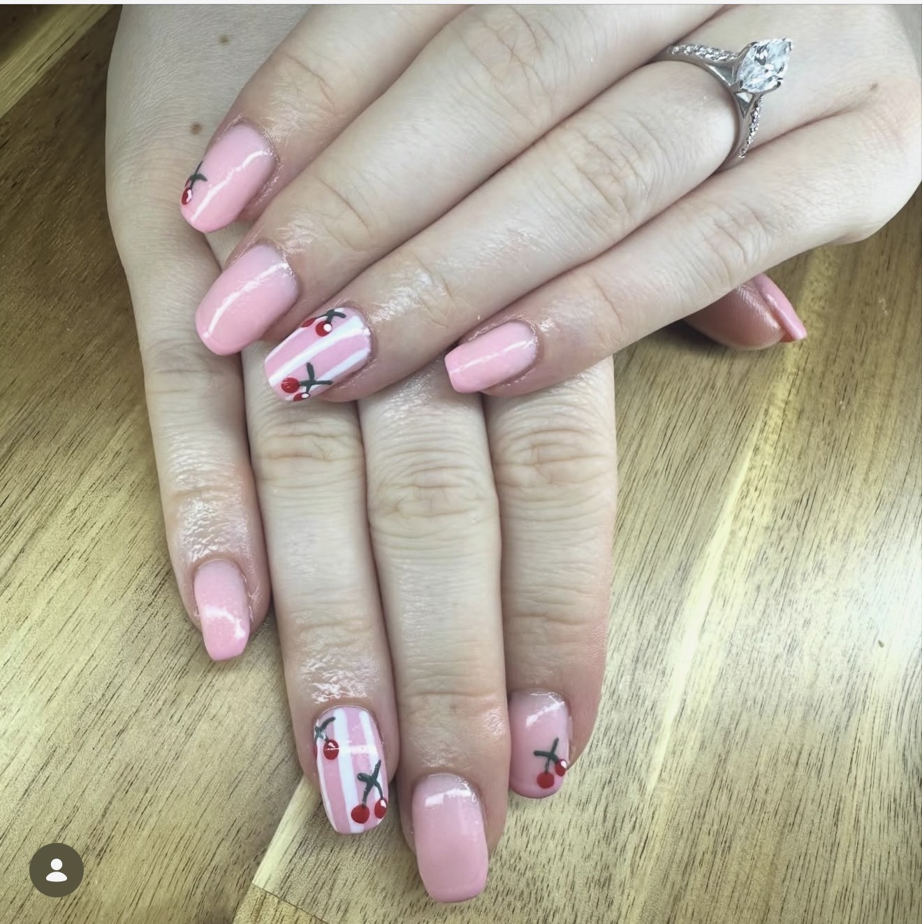 Glitter nail design